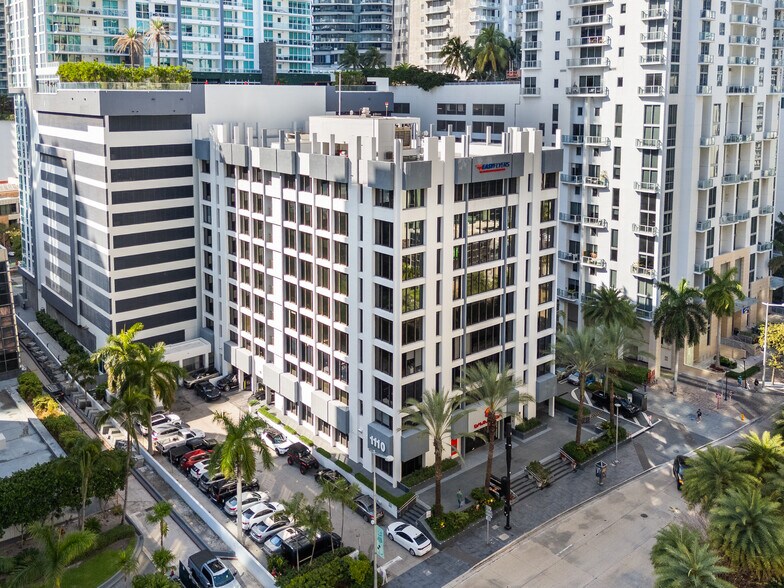 More Photos Of 1110 Brickell Ave, Miami Office For Lease