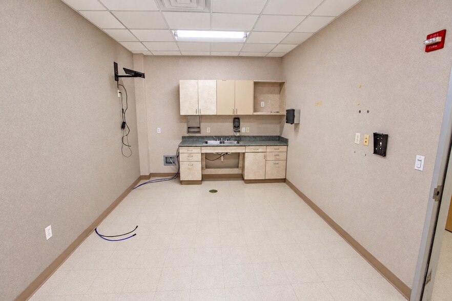 More Photos Of 3150 Polk St, Houston Medical For Sale