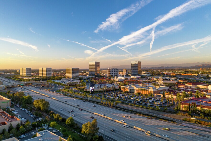 More Photos Of 200 Spectrum Center Dr, Irvine Office For Lease