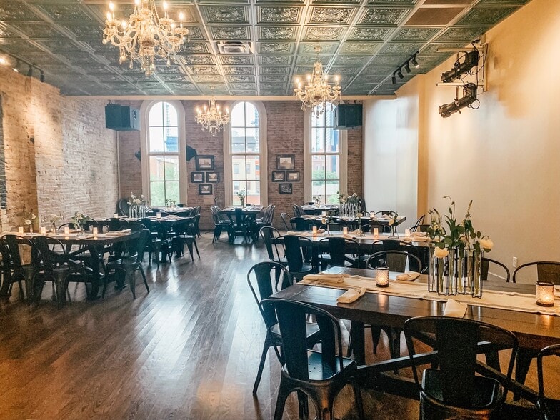 More Photos Of 110 2nd Ave N, Nashville Storefront For Sale