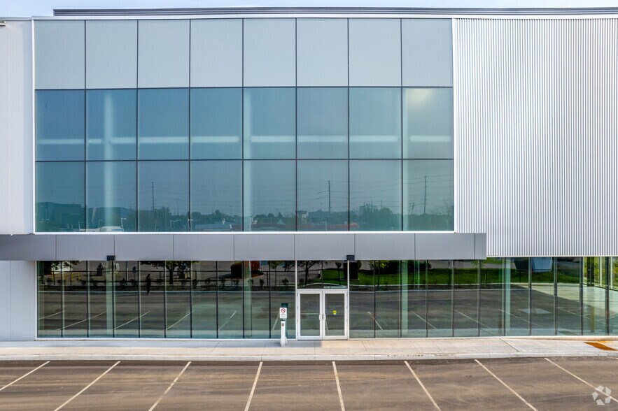 More Photos Of 3540 Wyecroft Rd, Oakville Unknown For Sale