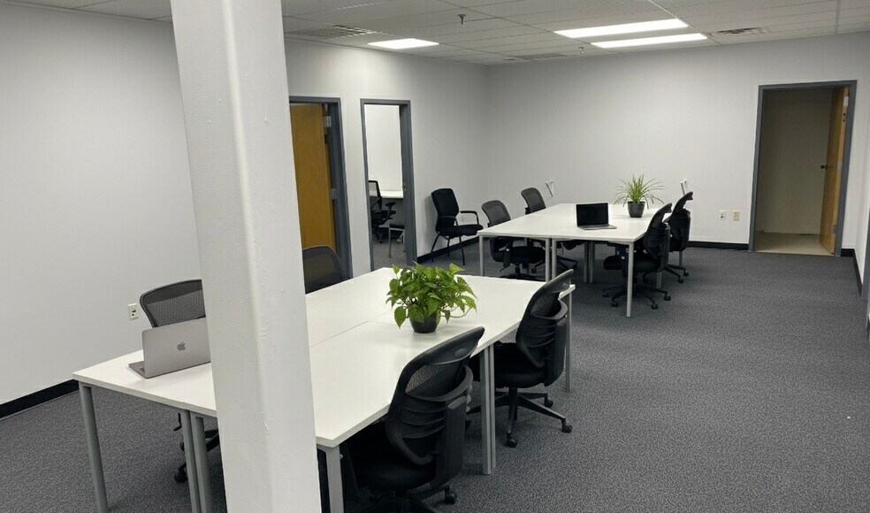 More Photos Of 77 Northeastern Blvd, Nashua Coworking Space