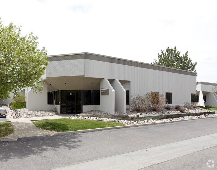 More Photos Of 112 Inverness Dr E, Englewood Unknown For Lease