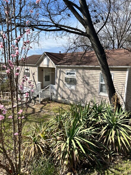 Primary Photo Of 1424 S 12th St, Fort Smith Multifamily For Sale