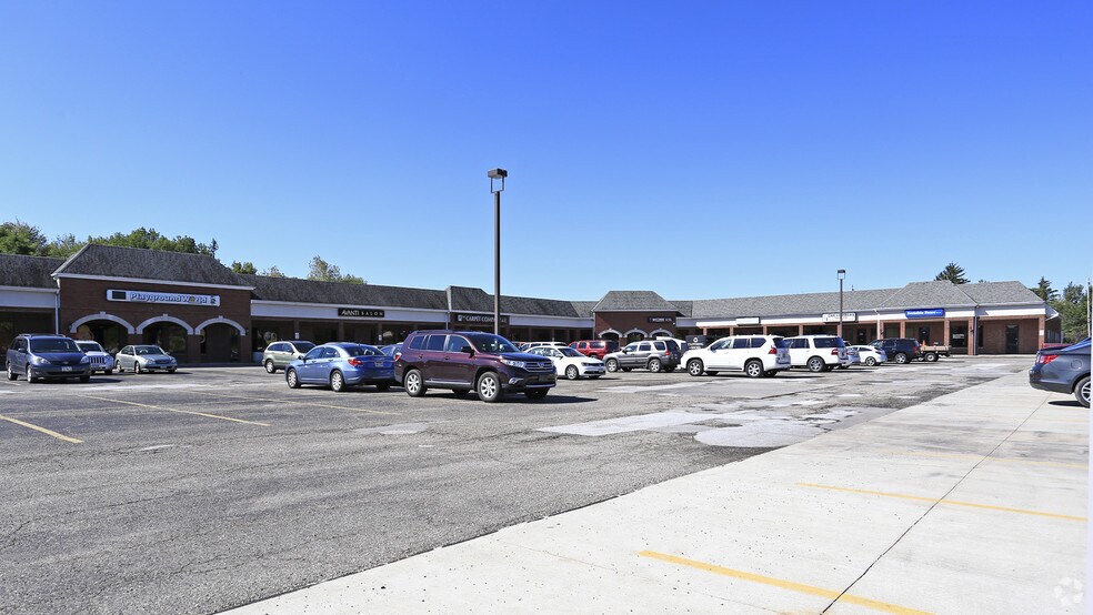 More Photos Of 8001-8053 Mayfield Rd, Chesterland General Retail For Lease