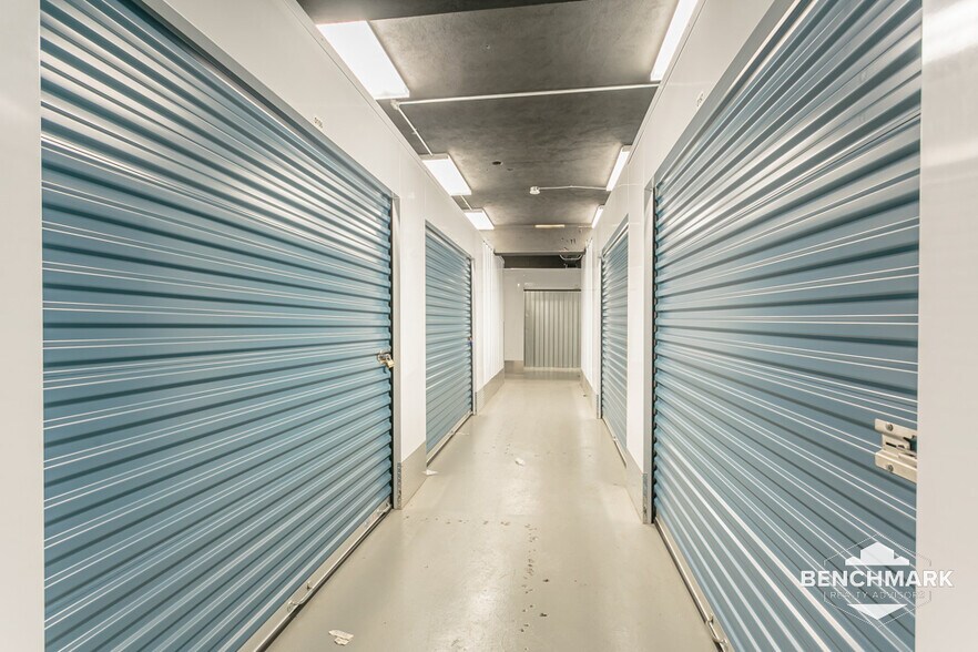 More Photos Of 169-171 Flanders St, Rochester Self Storage For Sale