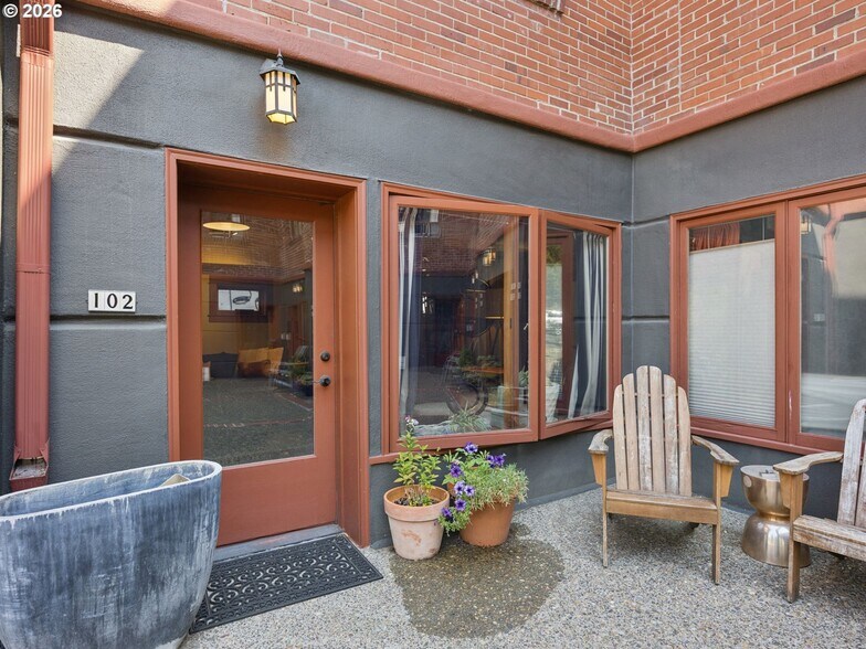 More Photos Of 5400 NE 30th Ave, Portland Office For Lease