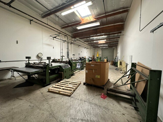 More Photos Of 17391 Mount Cliffwood Cir, Fountain Valley Manufacturing For Lease