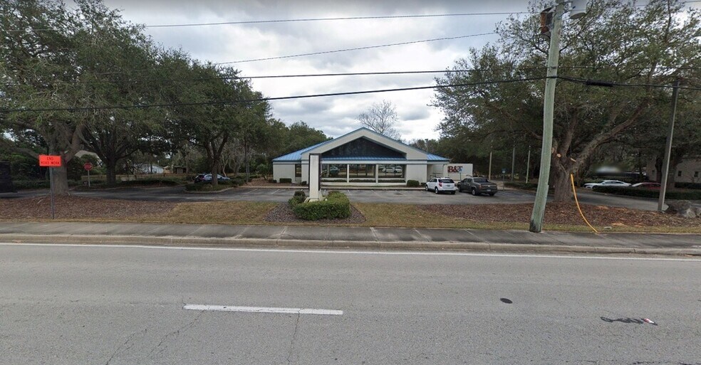 More Photos Of 201 S Nova Rd, Ormond Beach Bank For Lease
