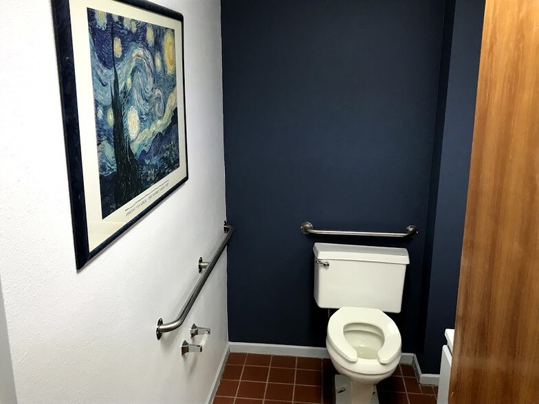 More Photos Of 3768 Norwood Dr, Littleton Warehouse For Lease