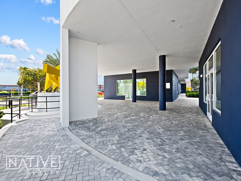 More Photos Of 1621 S Dixie Hwy, Pompano Beach Apartments For Lease