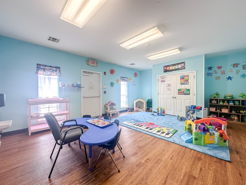 More Photos Of 710 W Broadway St, Collinsville Daycare Center For Sale