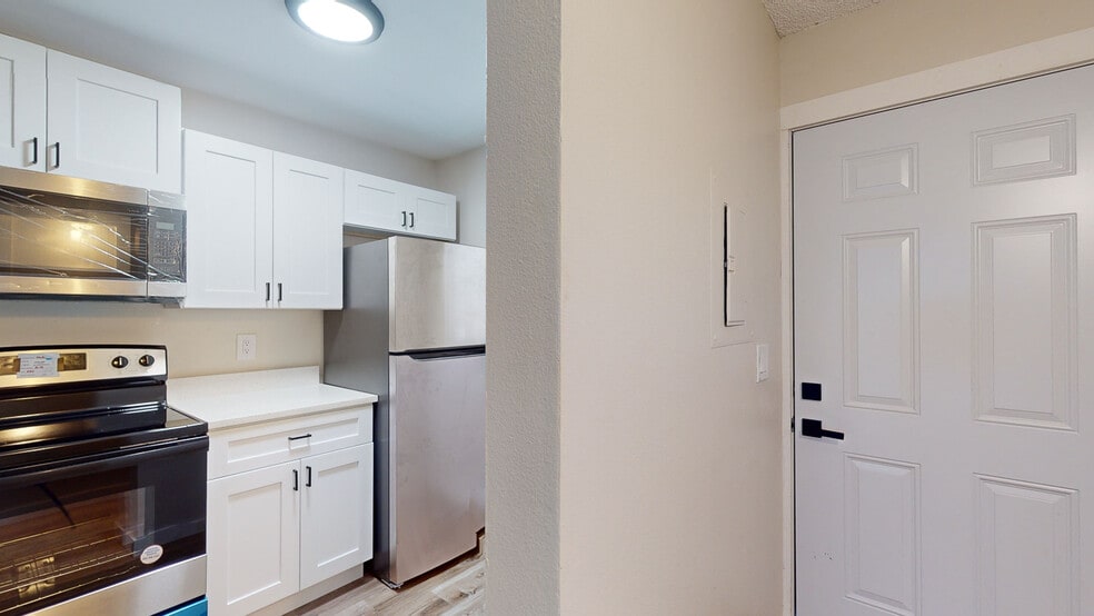 More Photos Of 7786 62nd St N, Pinellas Park Apartments For Sale