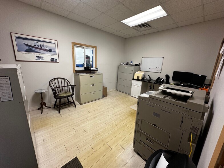 More Photos Of 119 E Grove St, Middleborough Auto Dealership For Sale