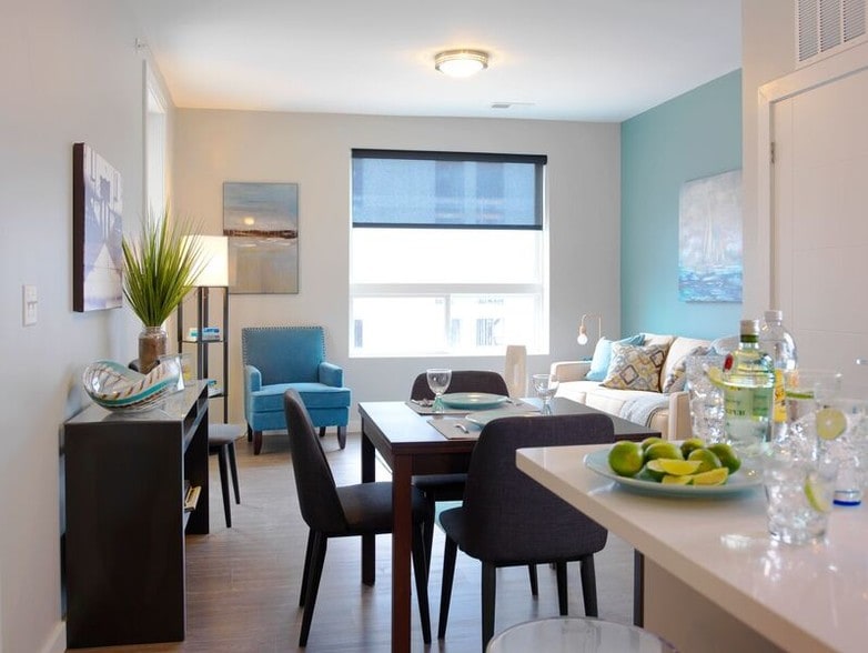 More Photos Of 100 Aqua Way, Newport Apartments For Lease