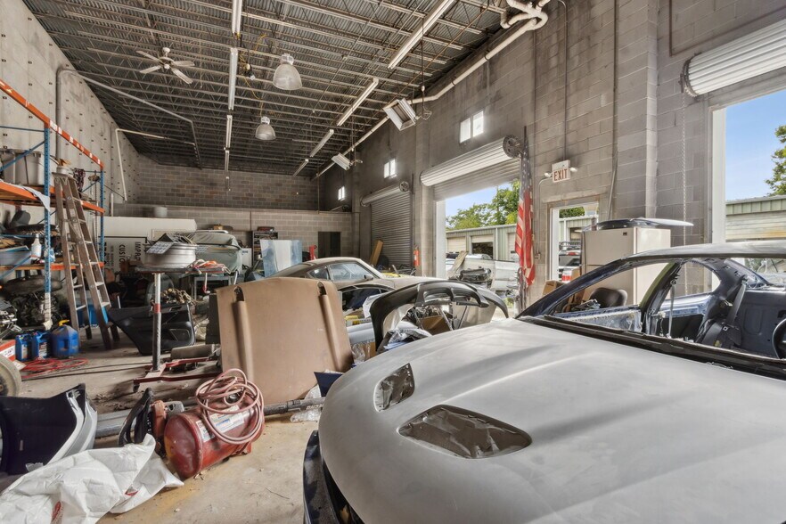 More Photos Of 1875 Airport Industrial Park Dr, Marietta Industrial For Sale