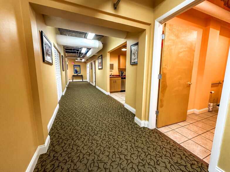 More Photos Of 3417 Lemon St, Tampa Loft Creative Space For Sale