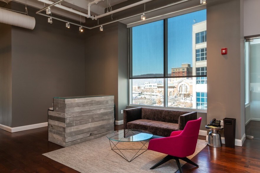 More Photos Of 29 Wells Ave, Yonkers Unknown For Lease