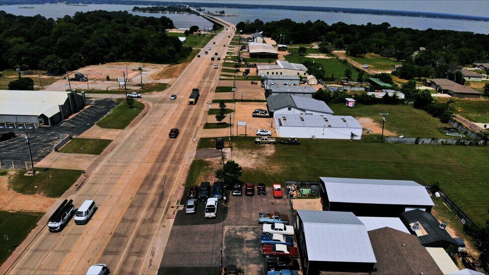 More Photos Of 2618 W Main St, Gun Barrel City Storefront For Sale