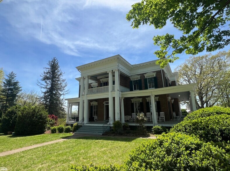 More Photos Of 5189 Rockwood Rd, Dublin Lodge Meeting Hall For Sale