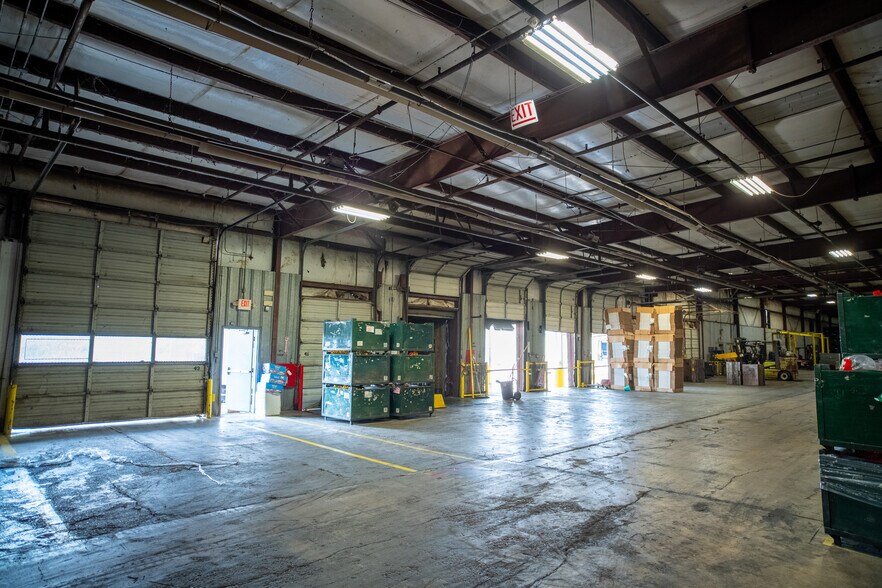 More Photos Of 11200 Wildwood Dr, Olive Branch Manufacturing For Lease