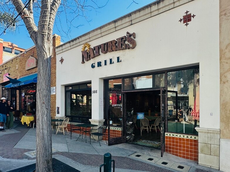 More Photos Of 566 E Main St, Ventura Storefront For Lease