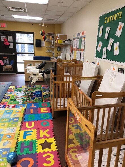 More Photos Of 5845 Campbellton Rd SW, Atlanta Daycare Center For Sale