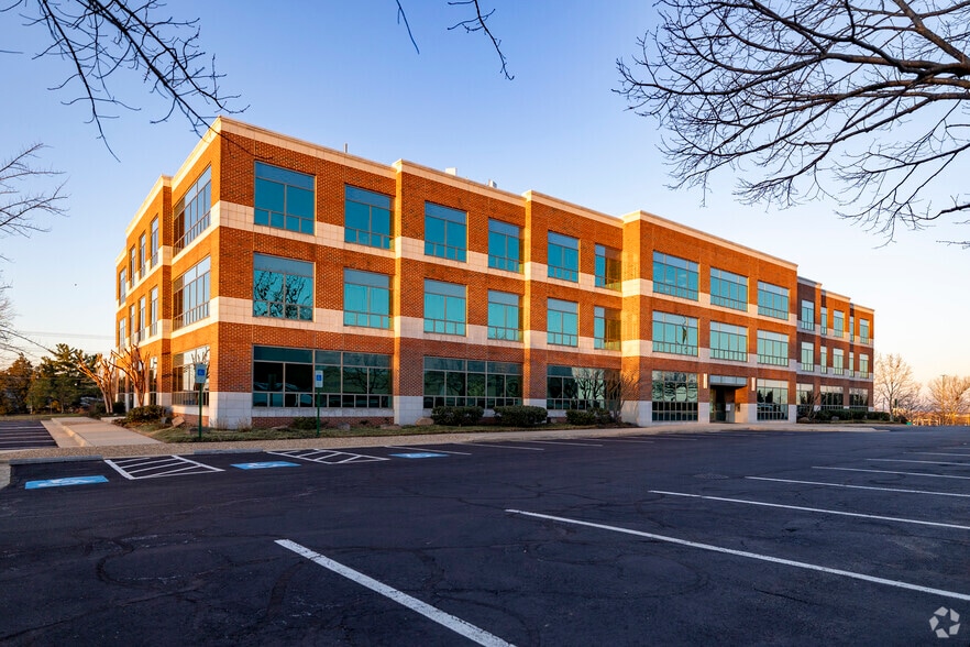 More Photos Of 21335 Signal Hill Plaza, Sterling Office For Sale