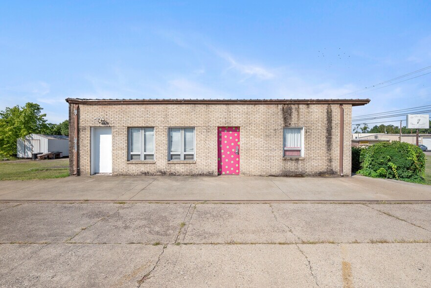 Primary Photo Of 1725 Eastern Ave, Gallipolis Office For Sale