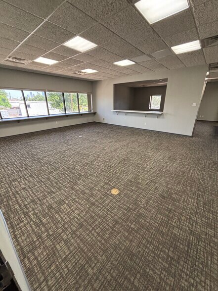 More Photos Of 5101 Maxie St, Houston Manufacturing For Lease