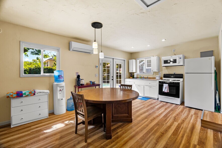 More Photos Of 1050 Esplanade, Chico Multifamily For Sale