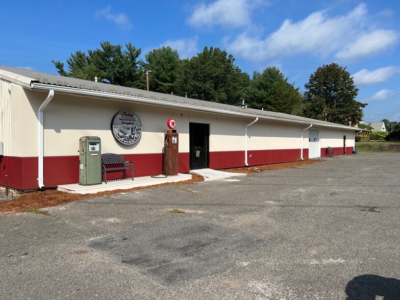 Primary Photo Of 1120 Southampton Rd, Westfield Auto Repair For Lease