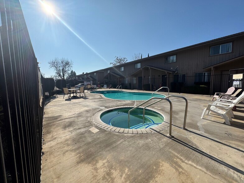 More Photos Of 2157-2175 Yosemite Pky, Merced Apartments For Sale