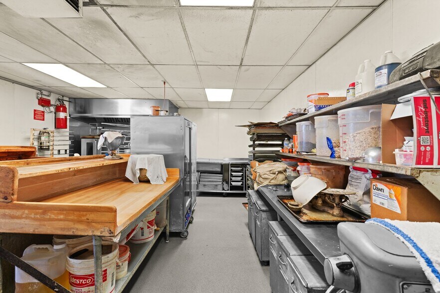 More Photos Of 3692 Castro Valley Blvd, Castro Valley Restaurant For Sale