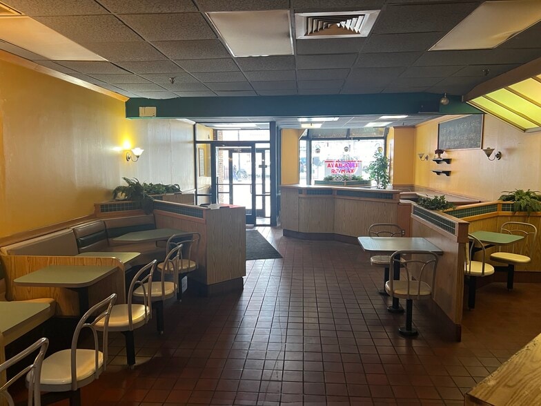 More Photos Of 401-407 Main St, Worcester Office For Sale