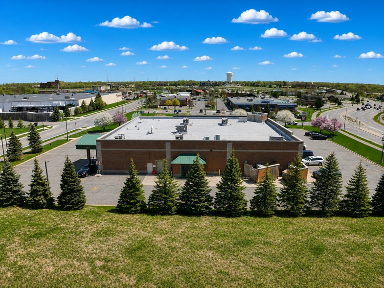 More Photos Of 16750 95th Ave N, Osseo Drugstore For Sale