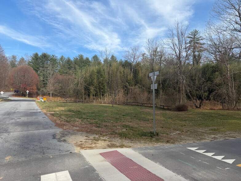 More Photos Of 3740 Brevard Rd, Horse Shoe Land For Sale