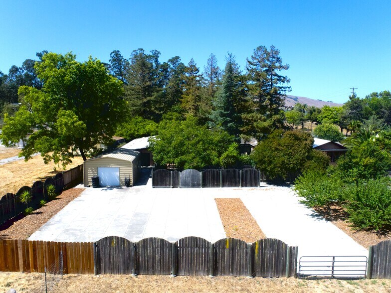 More Photos Of 75 Fremont Dr, Sonoma Storefront Retail Residential For Sale