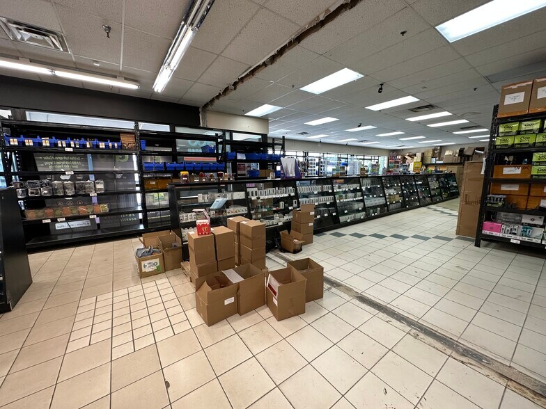 More Photos Of 19100 15 Mile Rd, Clinton Township Storefront For Sale