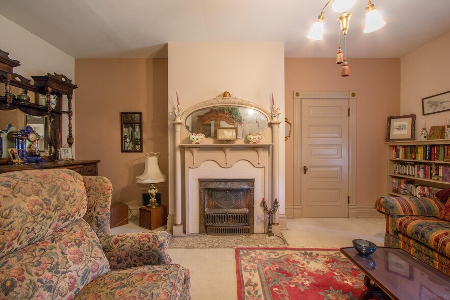 More Photos Of 608 W 6th St, The Dalles Specialty For Sale