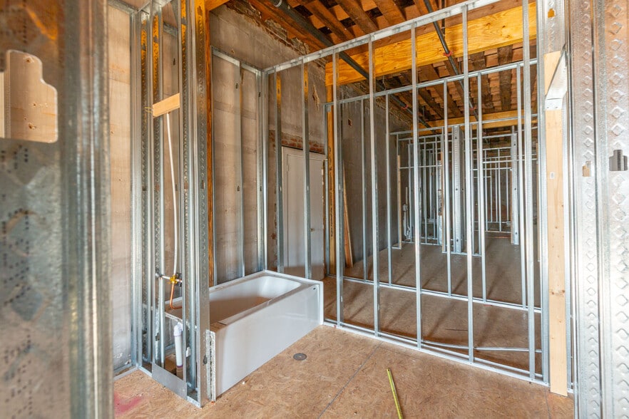 More Photos Of 222 S Railroad Ave, Kings Mountain Storefront Retail Residential For Sale