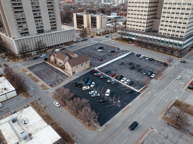 More Photos Of 1437 S Boulder Ave, Tulsa Office For Lease
