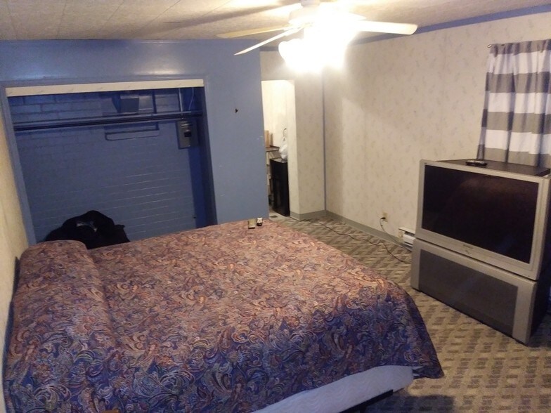 More Photos Of 1521 1st Ave NW, Great Falls Hotel For Sale