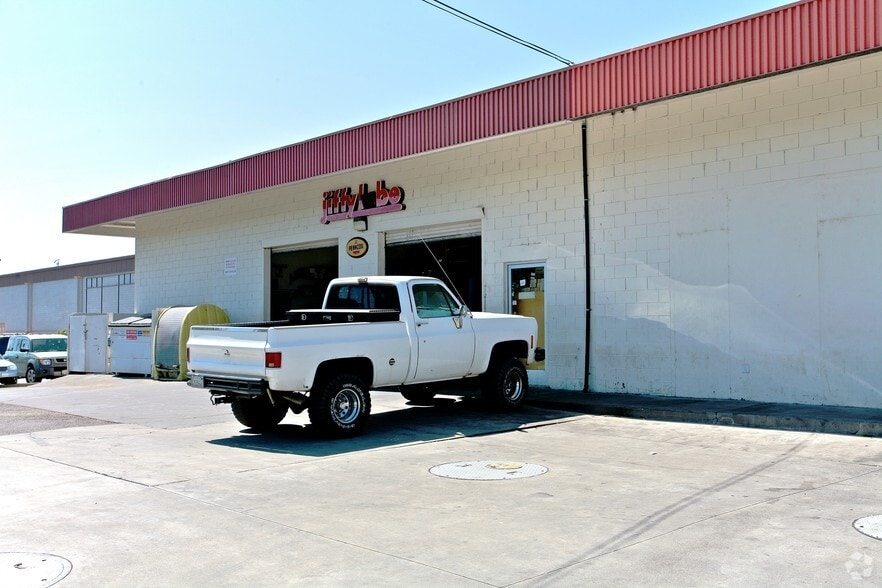 More Photos Of 603 Lincoln Ave, Napa Service Station For Lease