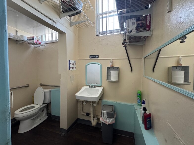 More Photos Of 2414-2430 S State Road 7, Hollywood Unknown For Lease