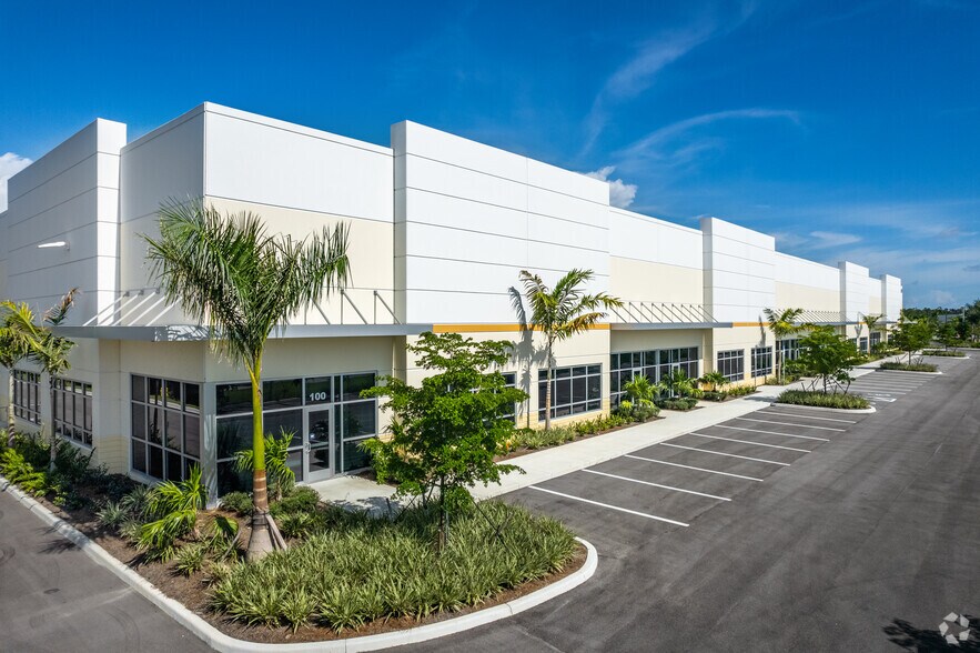 More Photos Of 14661 Jetport Loop, Fort Myers Unknown For Lease