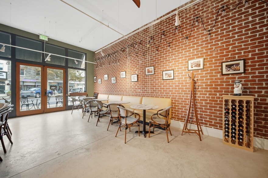 More Photos Of 300 Mason Ave, Cape Charles Apartments For Sale