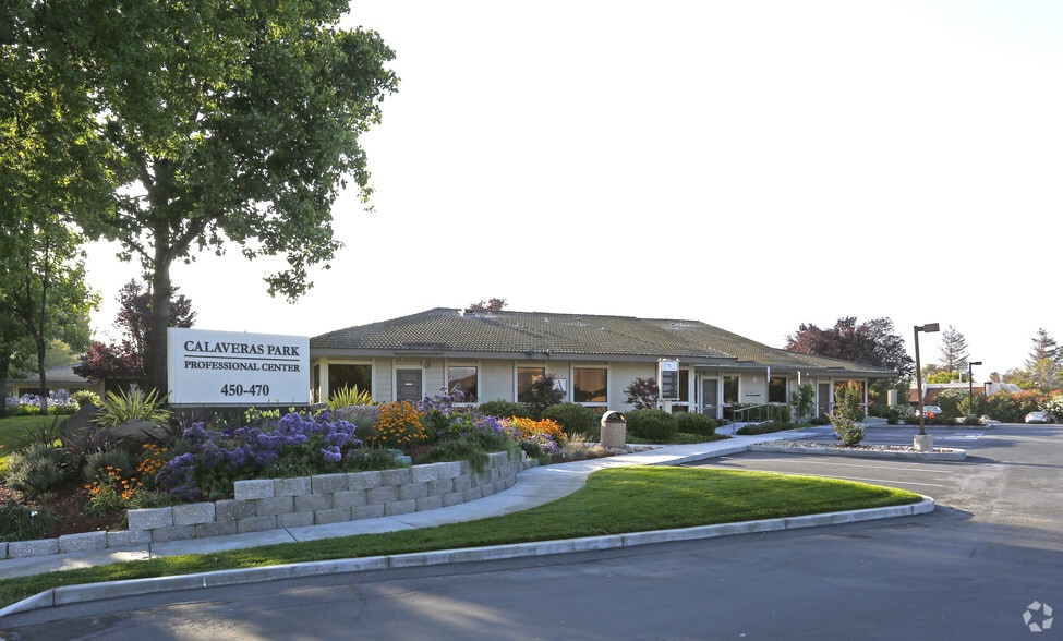 Primary Photo Of 450-470 E Calaveras Blvd, Milpitas Medical For Lease