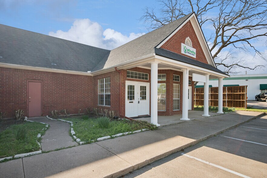More Photos Of 6407 Colleyville Blvd, Colleyville Medical For Lease