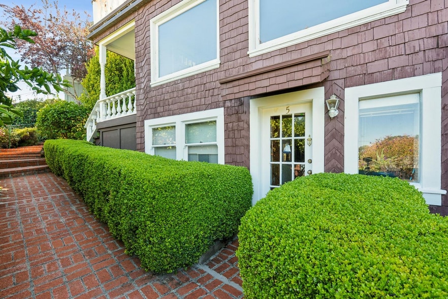 More Photos Of 47 Bulkley Ave, Sausalito Apartments For Sale